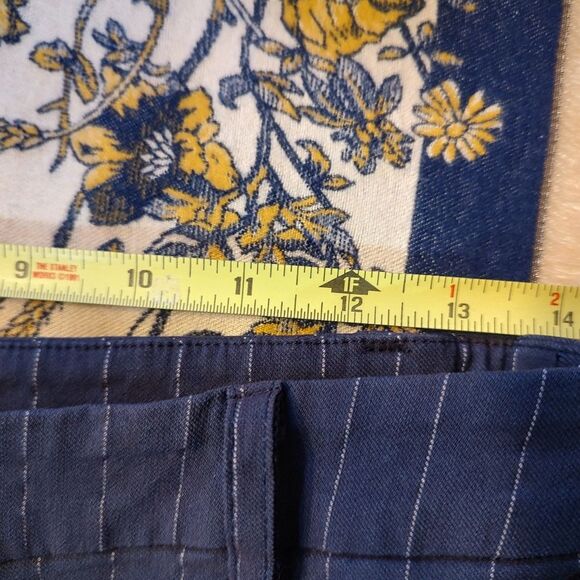 Bardot Navy Pinstripe Dress Pants size 8 - Picture 5 of 9